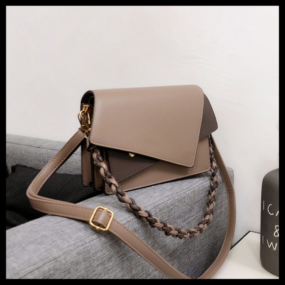 NEW CANNES Crossbody - Picture 5 of 7